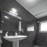 Kalaja Apartment *