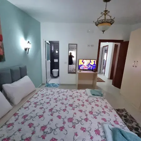 Kalaja Apartament *